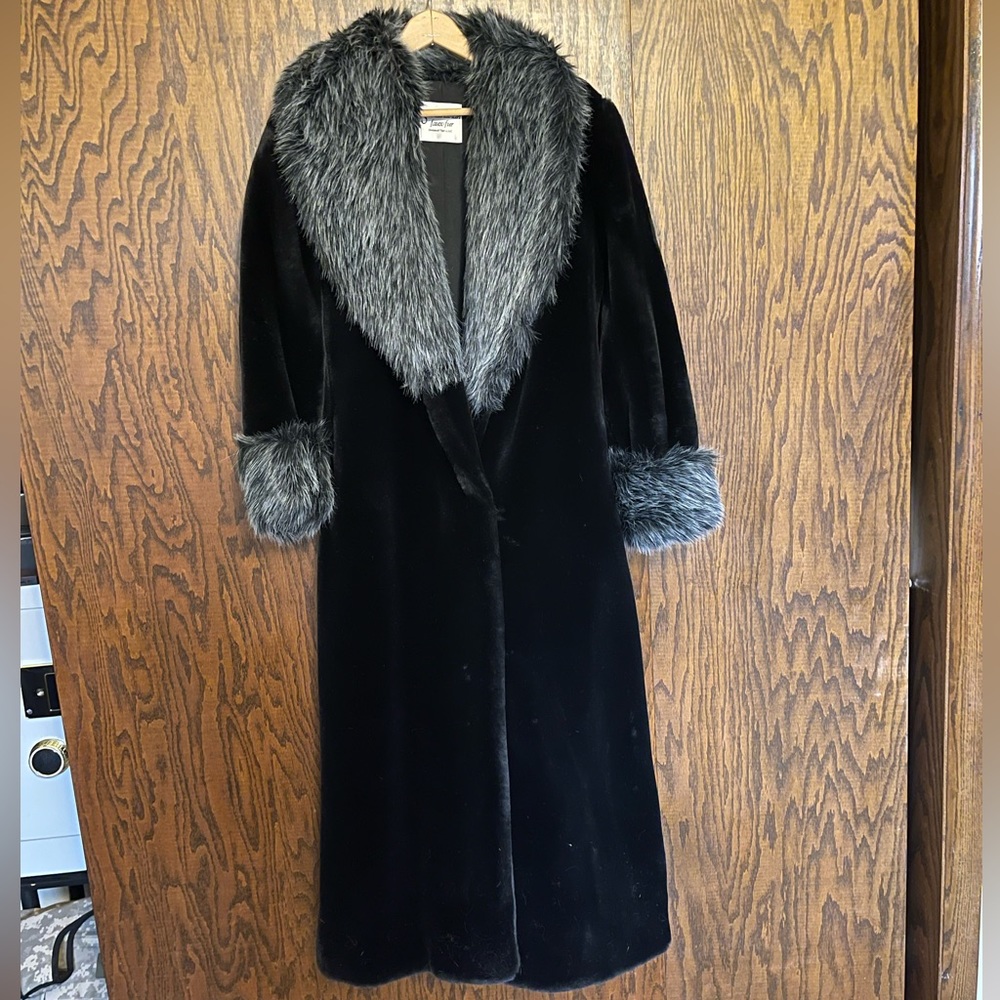Scandinavian Faux Fur Women’s Coat